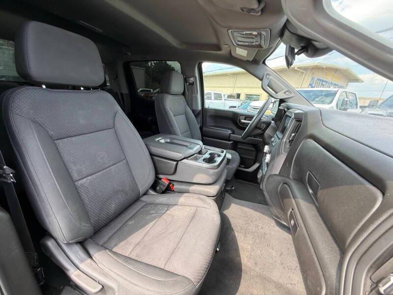 used 2023 GMC Sierra 1500 car, priced at $25,995