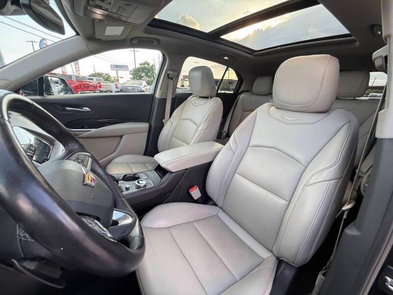 used 2021 Cadillac XT4 car, priced at $18,995