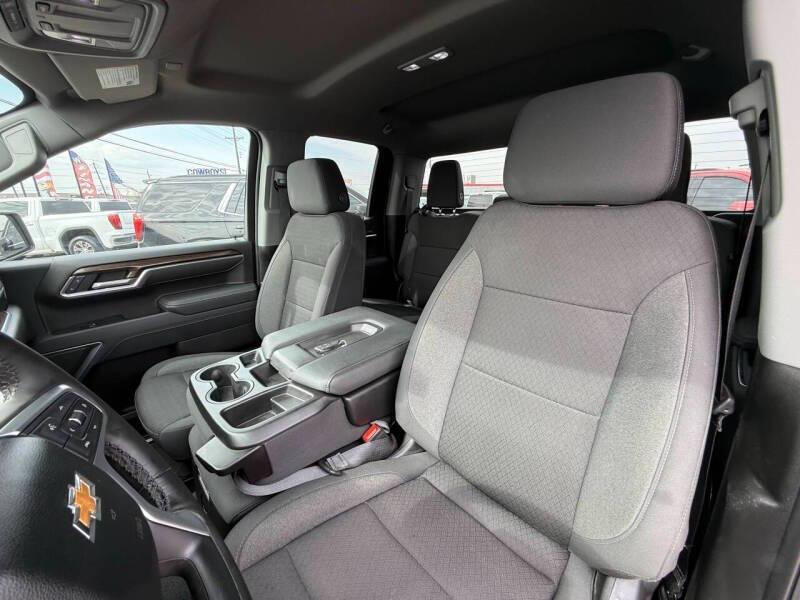 used 2025 Chevrolet Silverado 1500 car, priced at $28,995