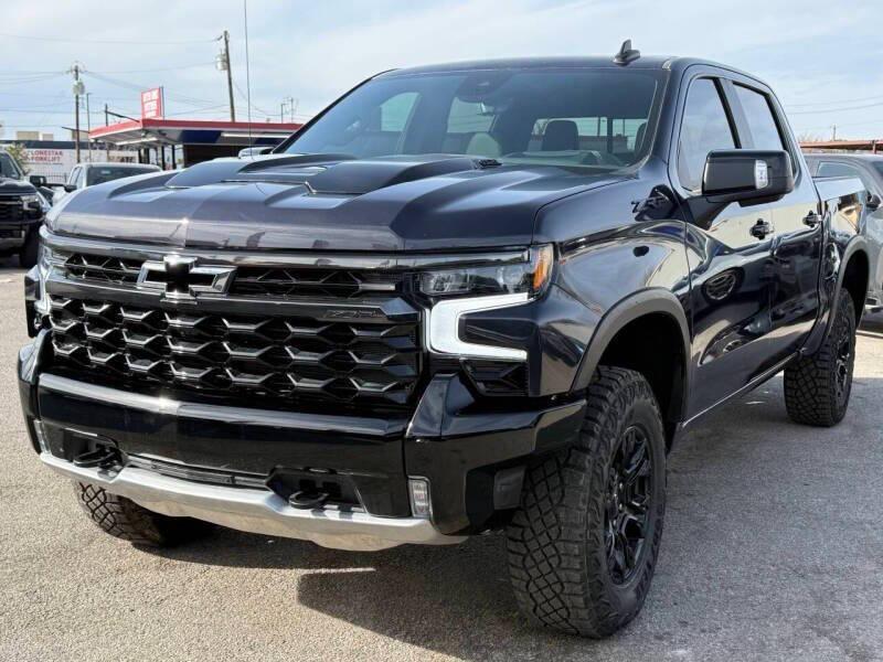used 2024 Chevrolet Silverado 1500 car, priced at $39,995
