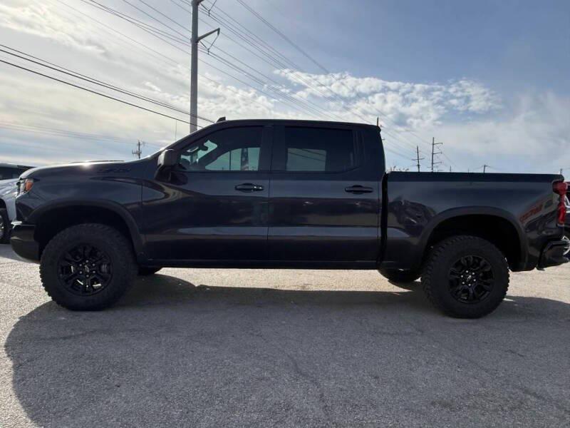 used 2024 Chevrolet Silverado 1500 car, priced at $39,995