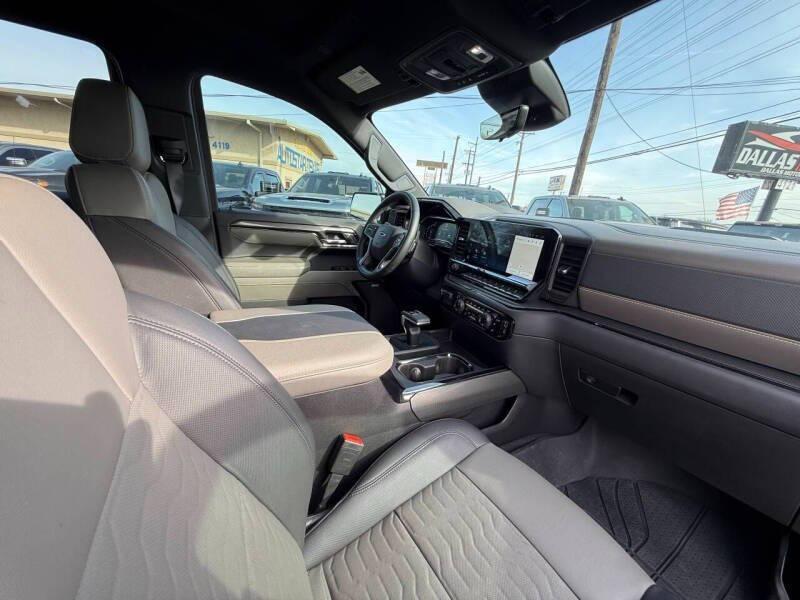 used 2024 Chevrolet Silverado 1500 car, priced at $39,995