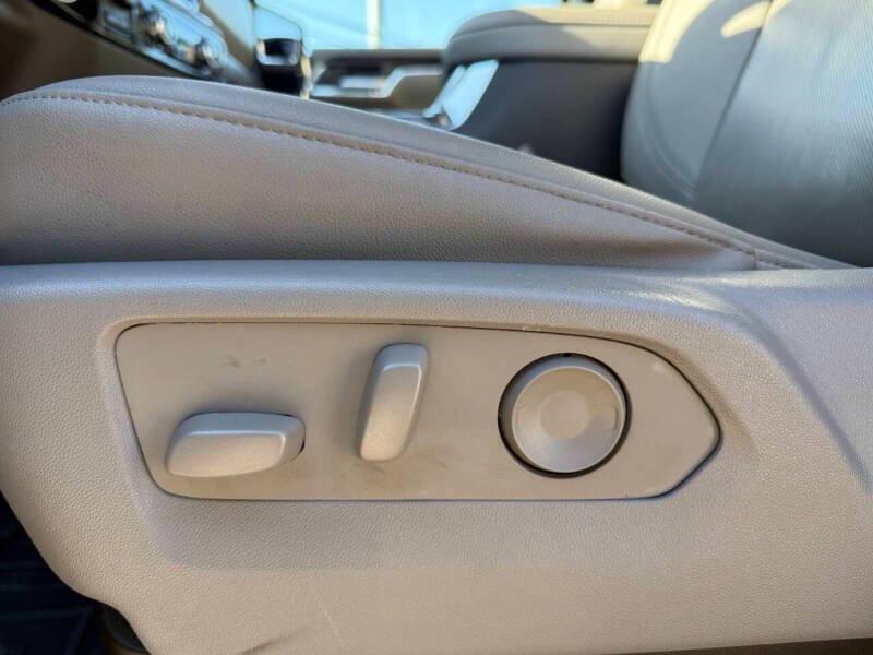 used 2023 GMC Sierra 1500 car, priced at $37,995