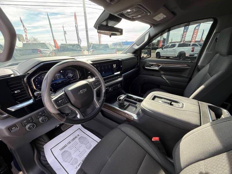 used 2022 Chevrolet Silverado 1500 car, priced at $27,995