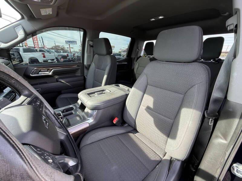 used 2022 Chevrolet Silverado 1500 car, priced at $27,995