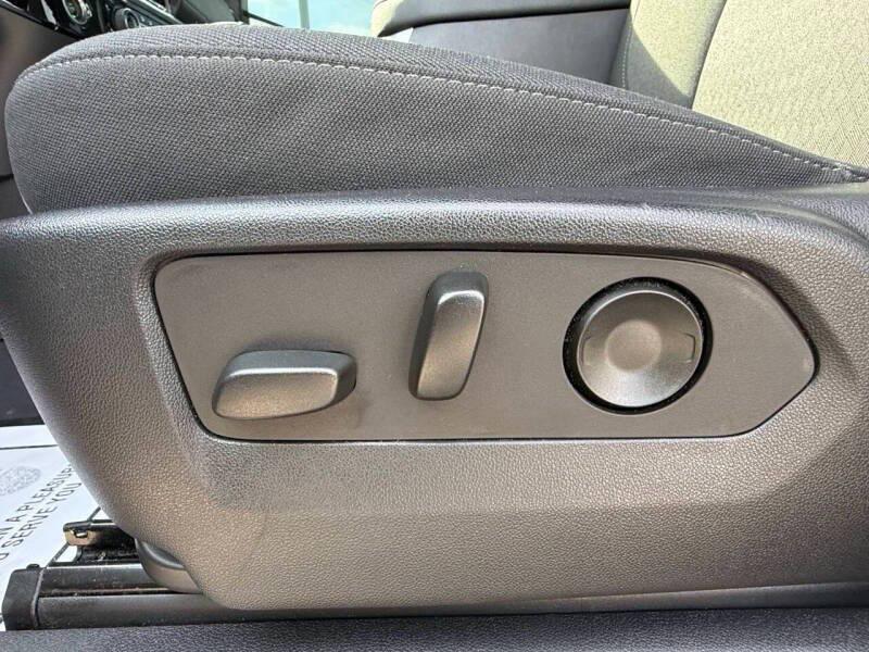 used 2022 Chevrolet Silverado 1500 car, priced at $27,995