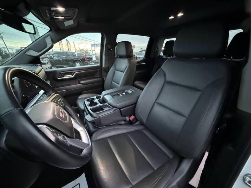 used 2025 GMC Sierra 1500 car, priced at $34,999