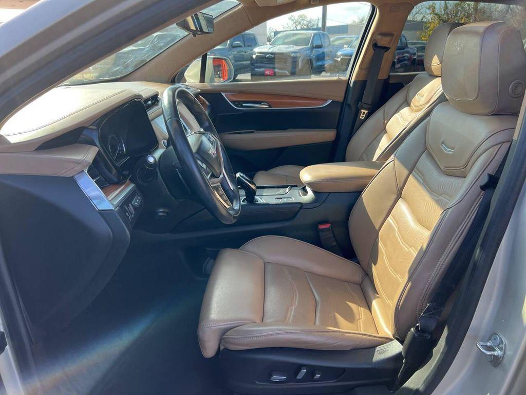 used 2017 Cadillac XT5 car, priced at $14,995