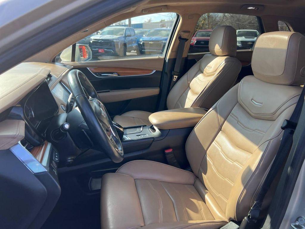 used 2017 Cadillac XT5 car, priced at $14,995