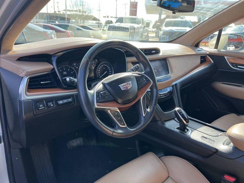 used 2017 Cadillac XT5 car, priced at $14,995