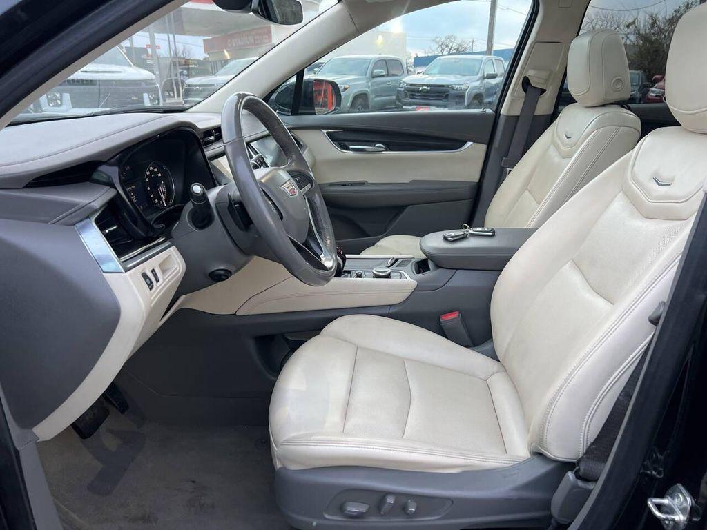 used 2022 Cadillac XT6 car, priced at $19,995