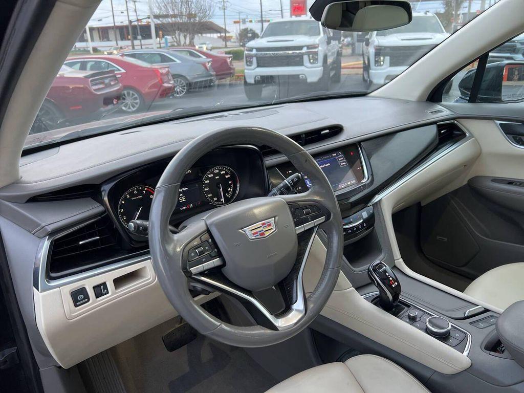 used 2022 Cadillac XT6 car, priced at $19,995