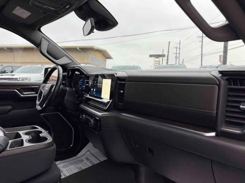 used 2022 Chevrolet Silverado 1500 car, priced at $26,995