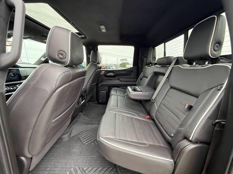 used 2023 GMC Sierra 1500 car, priced at $46,995