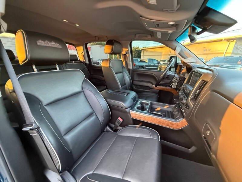 used 2019 Chevrolet Silverado 2500 car, priced at $31,995