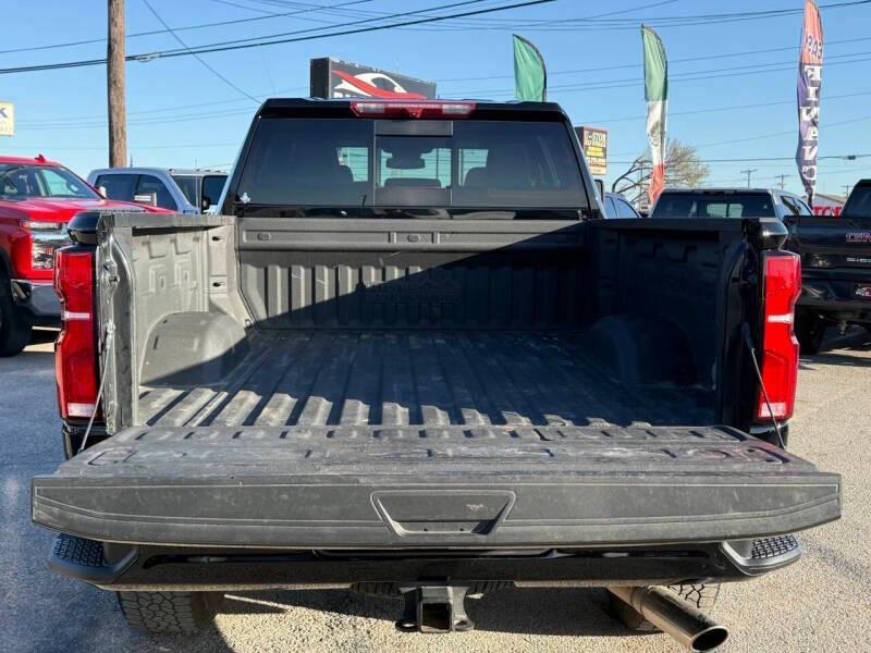used 2024 Chevrolet Silverado 2500 car, priced at $32,995