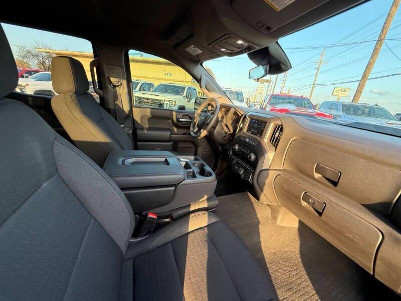 used 2022 Chevrolet Silverado 1500 car, priced at $26,995