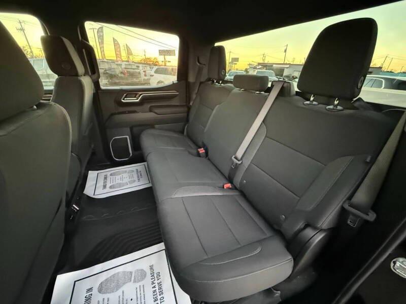 used 2024 Chevrolet Silverado 1500 car, priced at $29,995