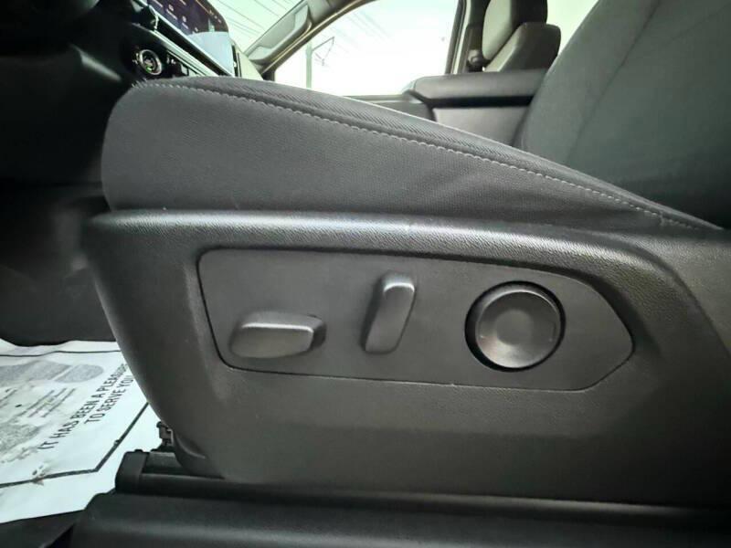 used 2024 Chevrolet Silverado 1500 car, priced at $29,995