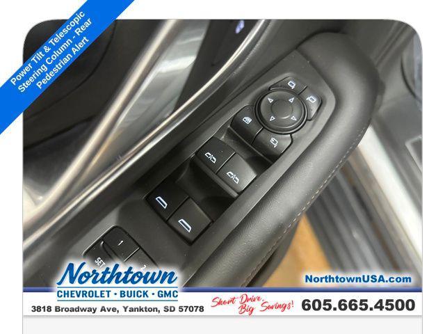 used 2024 GMC Yukon car, priced at $64,490