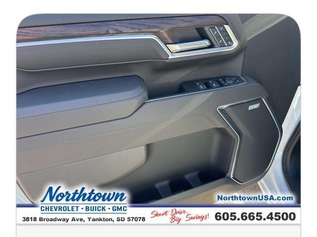 new 2026 GMC Sierra 2500 car, priced at $77,120