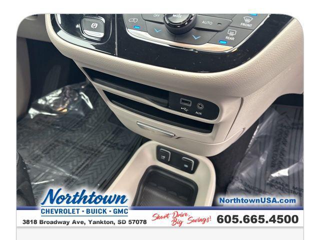 used 2018 Chrysler Pacifica car, priced at $12,987