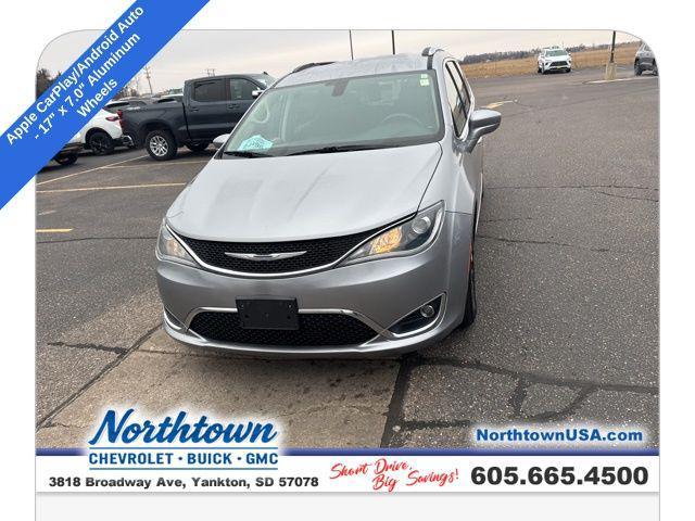 used 2018 Chrysler Pacifica car, priced at $12,987