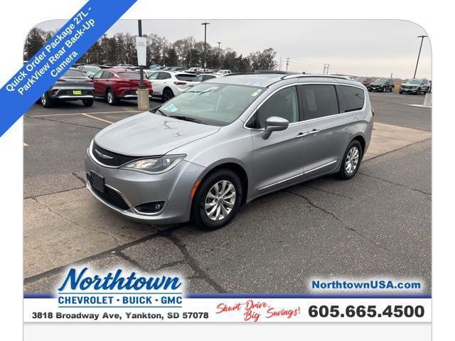 used 2018 Chrysler Pacifica car, priced at $12,987