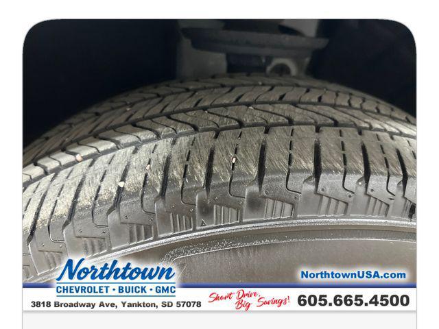 used 2021 Chevrolet Traverse car, priced at $25,990
