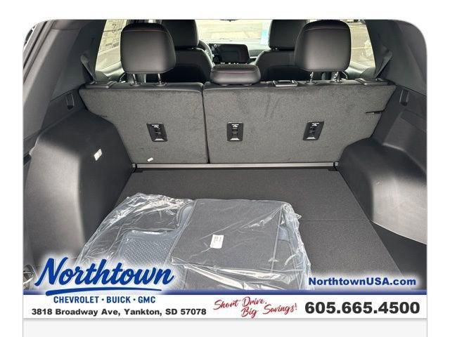 new 2026 Chevrolet Equinox car, priced at $36,605