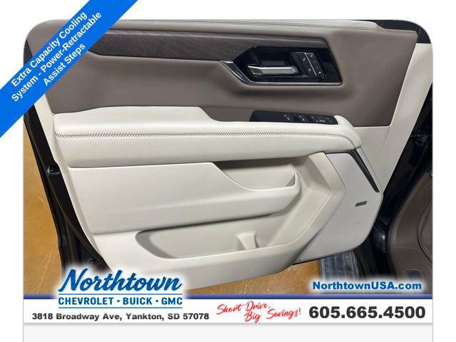 used 2025 GMC Yukon car, priced at $80,990