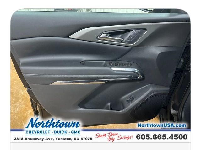 new 2026 Chevrolet Traverse car, priced at $46,705