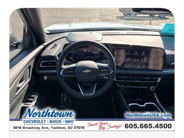 new 2026 Chevrolet Traverse car, priced at $40,095