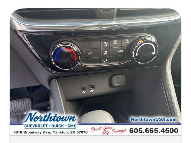 new 2025 Buick Encore GX car, priced at $28,335