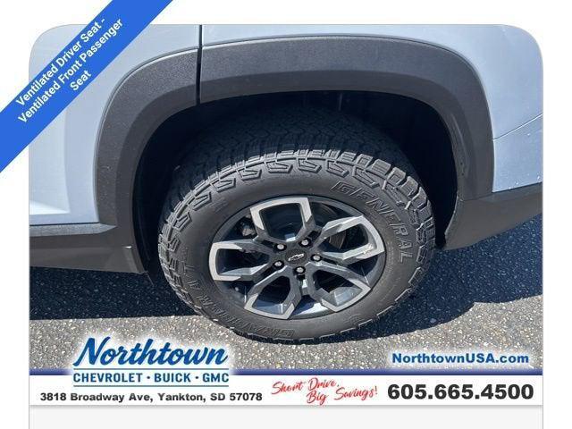 new 2026 Chevrolet Equinox car, priced at $37,550