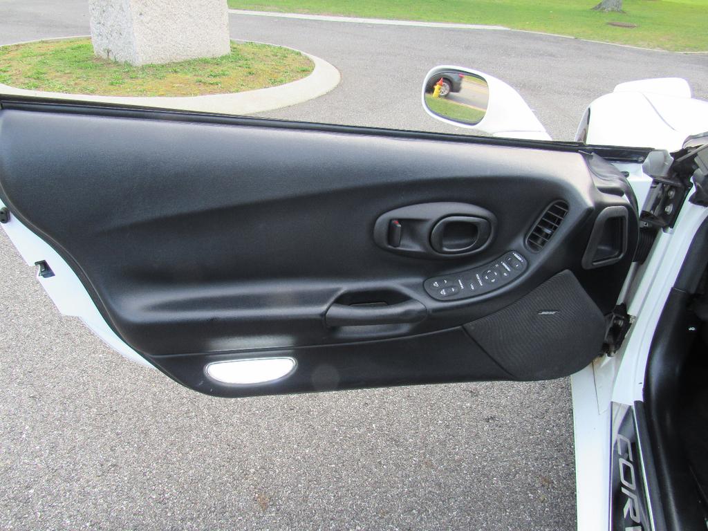 used 1998 Chevrolet Corvette car, priced at $14,999