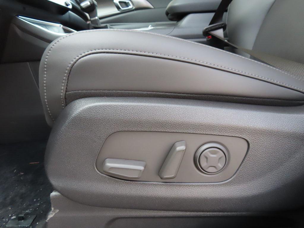 new 2026 Kia Carnival car, priced at $46,564