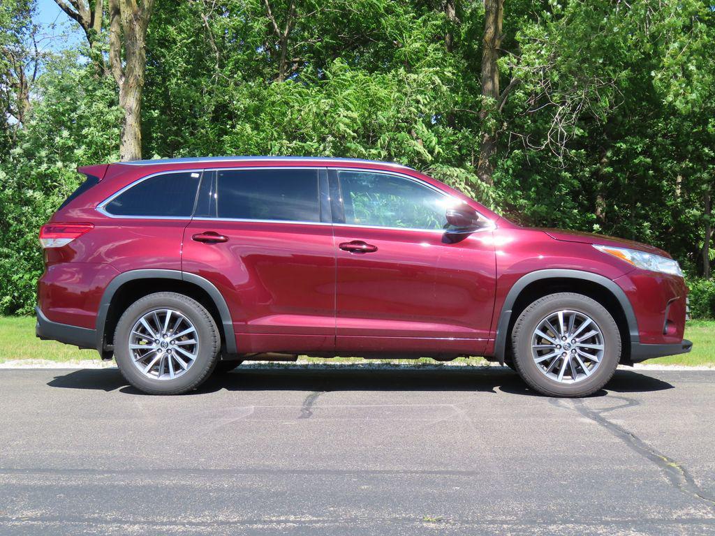used 2018 Toyota Highlander car, priced at $18,139