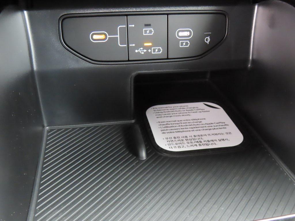 new 2026 Kia Sorento Hybrid car, priced at $43,915