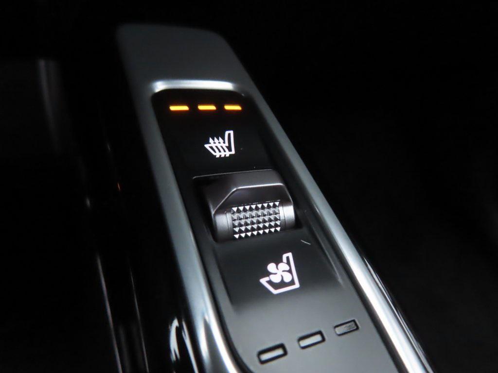 new 2026 Kia Sorento car, priced at $43,607