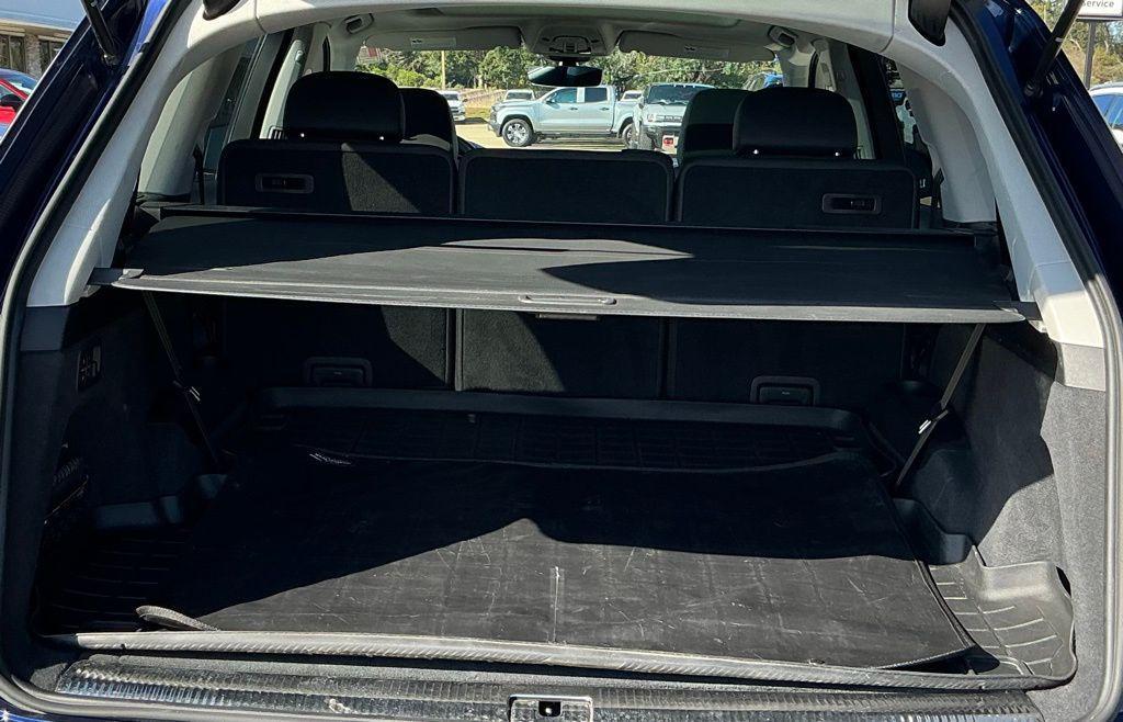 used 2022 Audi Q7 car, priced at $28,000