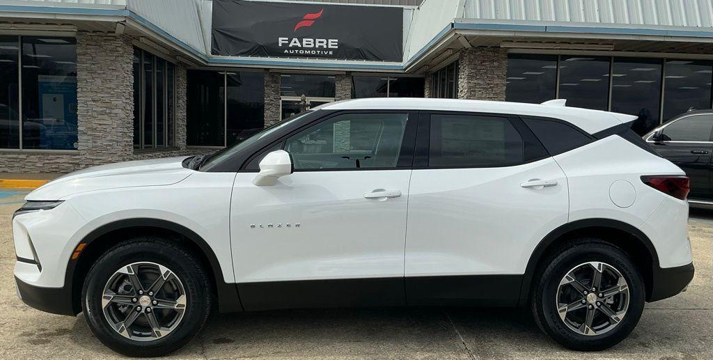 new 2026 Chevrolet Blazer car, priced at $33,795