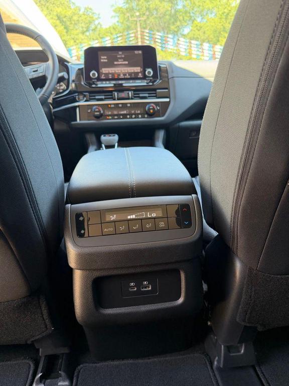 used 2025 Nissan Pathfinder car, priced at $33,500