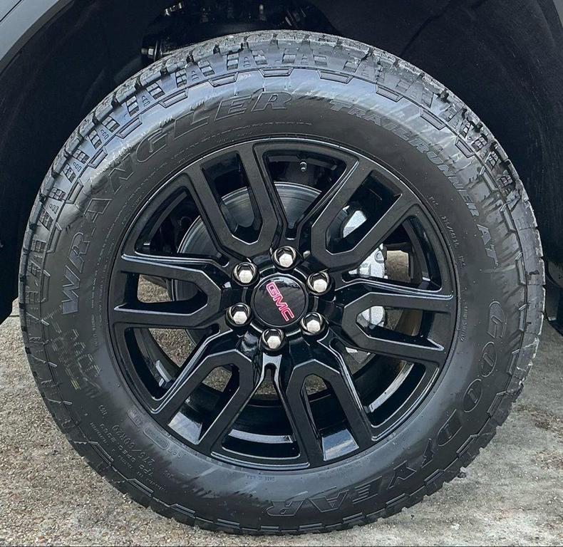 new 2026 GMC Sierra 1500 car, priced at $45,850