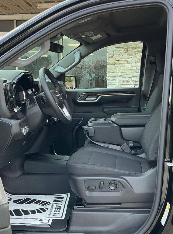 new 2026 GMC Sierra 1500 car, priced at $45,850