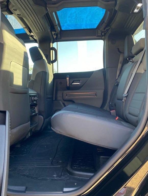 new 2025 GMC HUMMER EV Pickup car, priced at $100,426