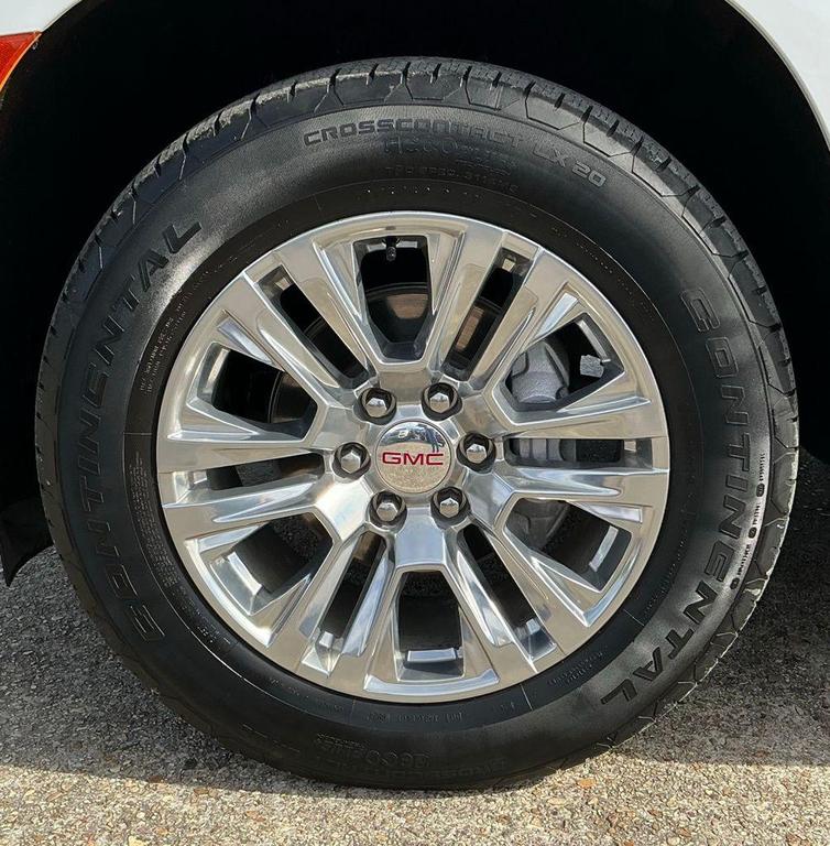 used 2024 GMC Yukon car, priced at $55,500