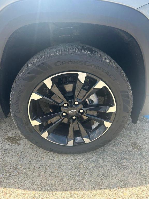 new 2026 Chevrolet Equinox car, priced at $36,341