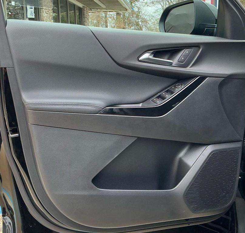 new 2026 Chevrolet Equinox car, priced at $30,795