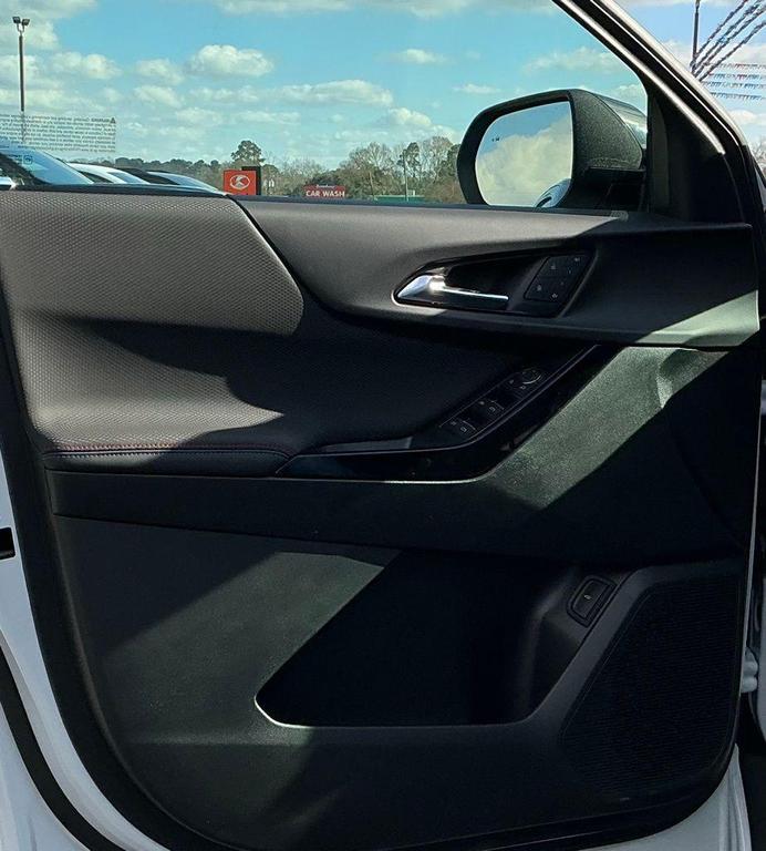 new 2026 Chevrolet Equinox car, priced at $39,820